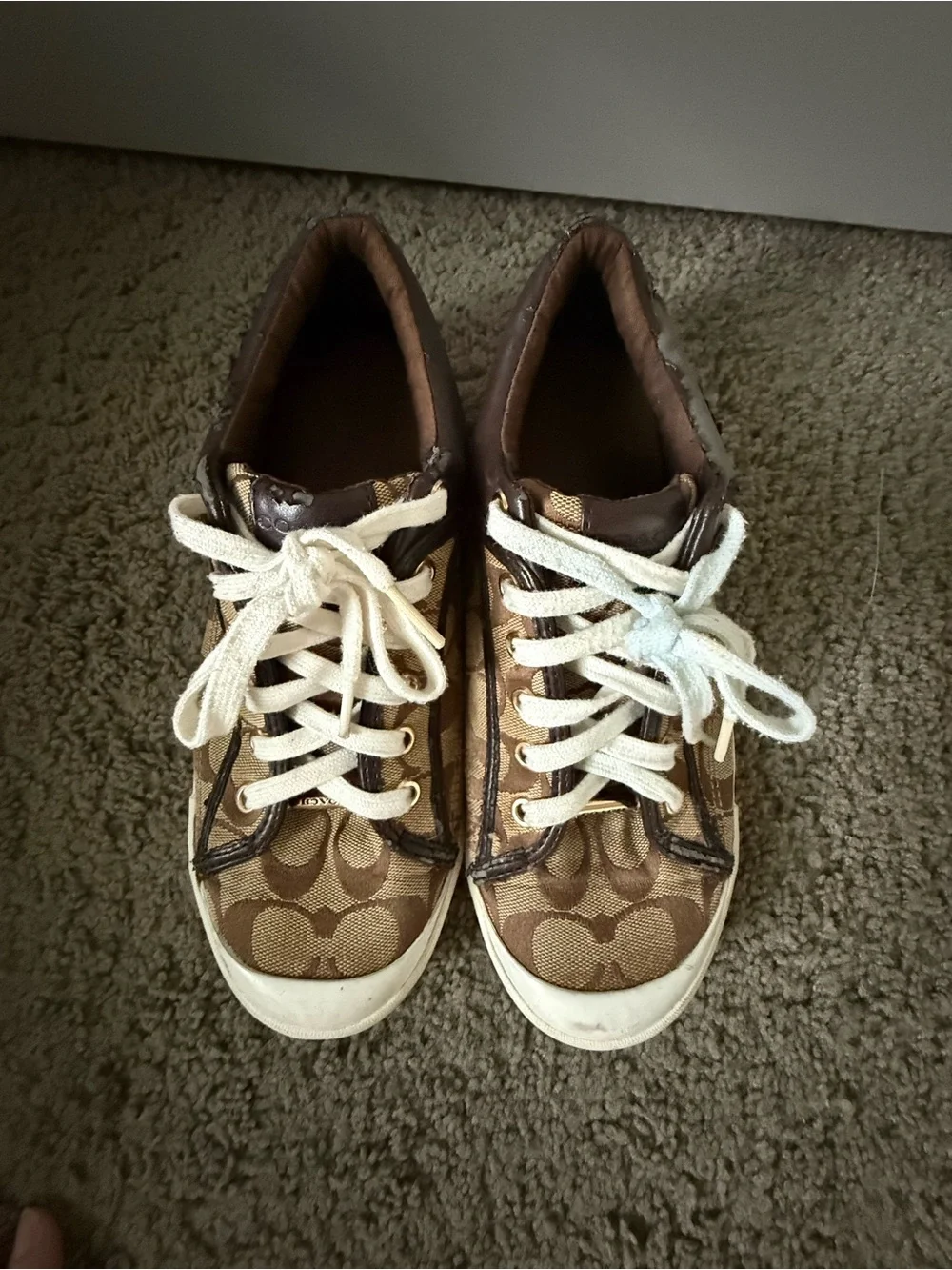 Coach woman Brown Signature Logo Low-Top Sneakers with White Laces